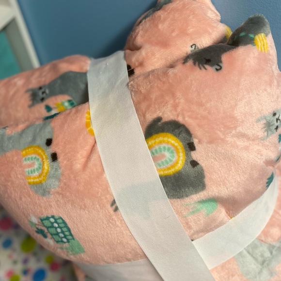 New! Set of 2 Llama Alpaca The Big One Decorative Plush Throw Pillows 16x16 - Picture 8 of 9